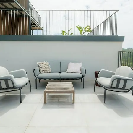 Bright & Stylish Retreat By The Sea Near Ericeira Lejlighed