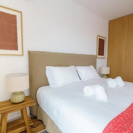 Bright & Stylish Retreat By The Sea Near Ericeira Carvoeira