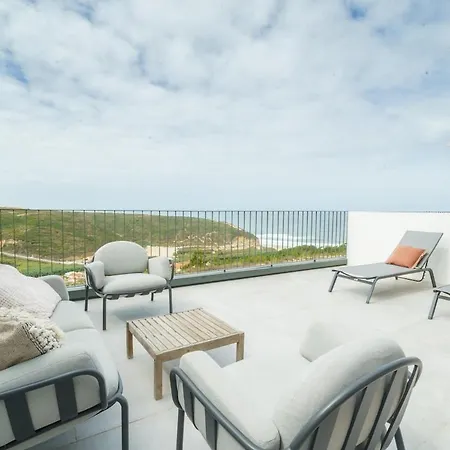 Bright & Stylish Retreat By The Sea Near Ericeira Lejlighed *