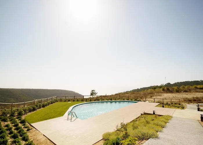 Bright & Stylish Retreat By The Sea Near Ericeira Carvoeira