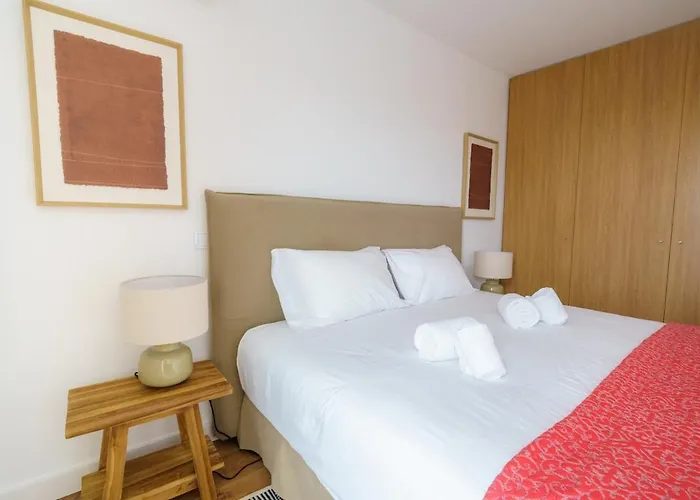 Bright & Stylish Retreat By The Sea Near Ericeira Carvoeira