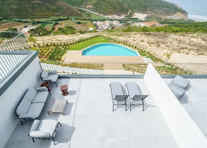 Bright & Stylish Retreat By The Sea Near Ericeira